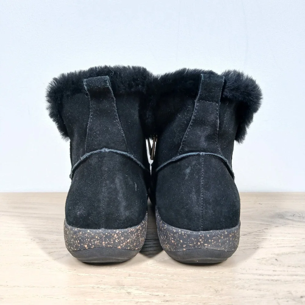 Aetrex Boots Womens 8.5 Black Suede Shearling Side Zip Ankle Winter Boho Comfort